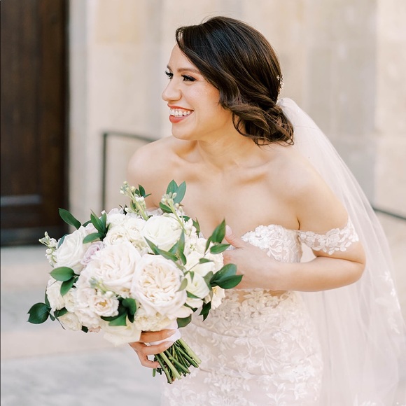 Meet your Posher, Daniela - Picture 2 of 2